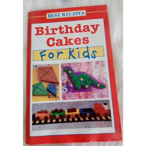 Set of Four Cookbooks: Birthday Cakes For Kids, Holiday Deserts, (2)Simply Sweet - Picture 2 of 7